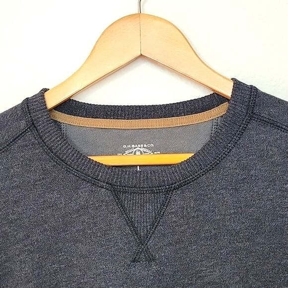 G.H. BASS & CO Men's Gray Long Sleeve Crew Neck Pullover Sweater size L Vintage - Picture 2 of 11